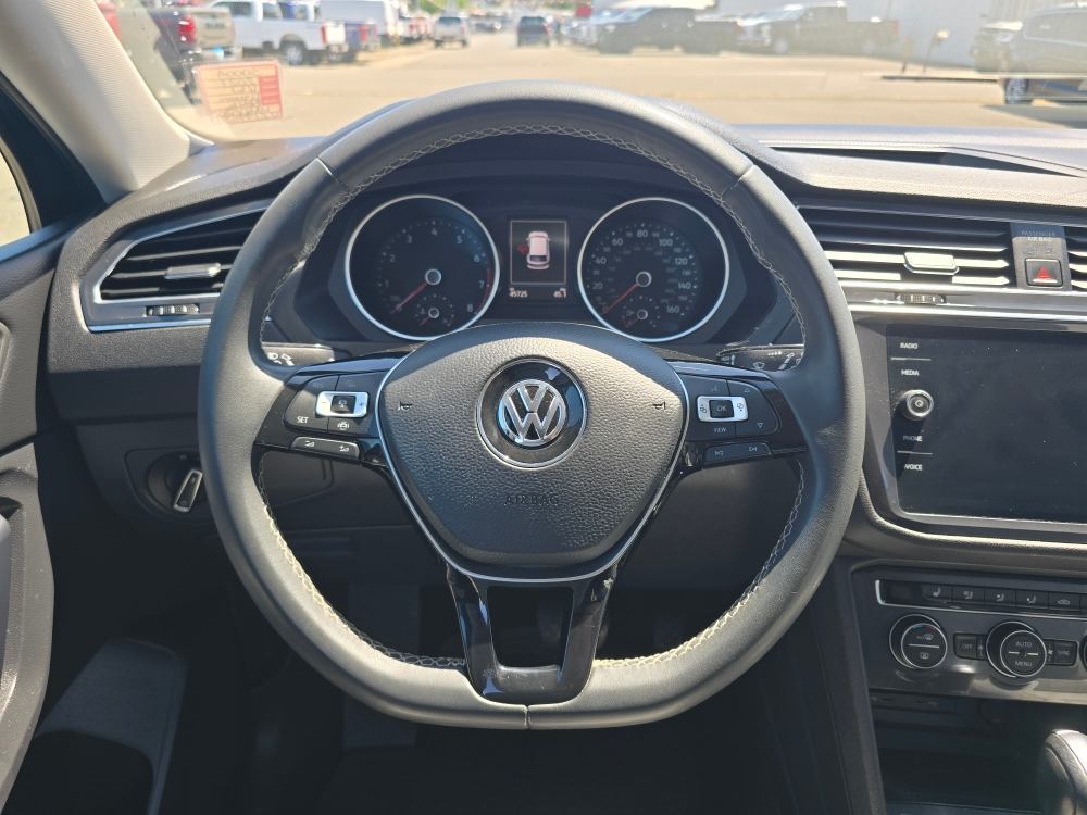 Thumbnail: 2021 Volkswagen Tiguan - 7