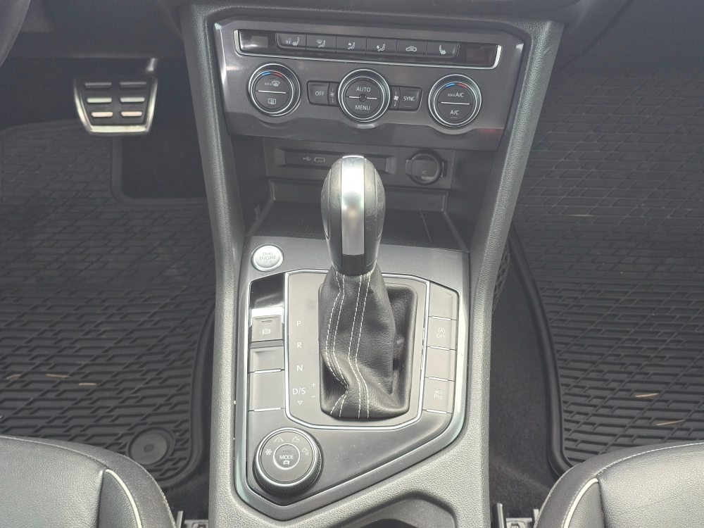 Thumbnail: 2021 Volkswagen Tiguan - 13