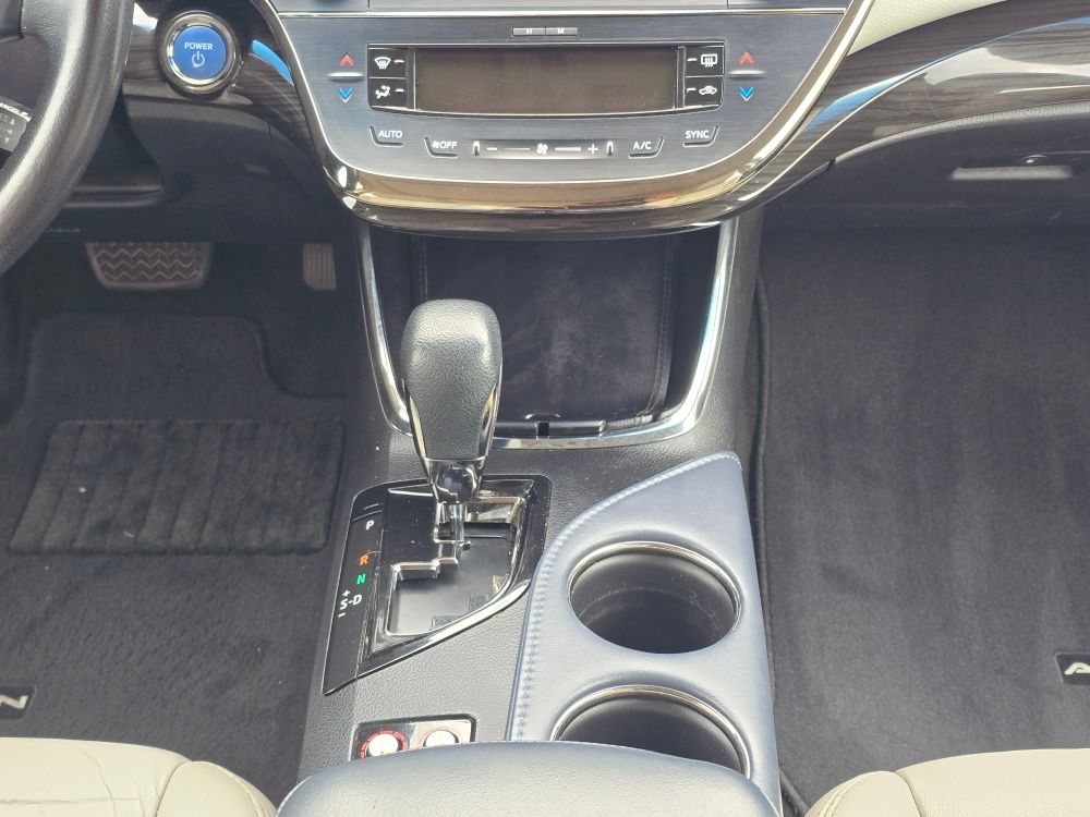 Thumbnail: 2015 Toyota Avalon - 13