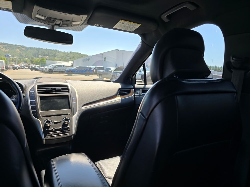 Thumbnail: 2016 Lincoln MKC - 18
