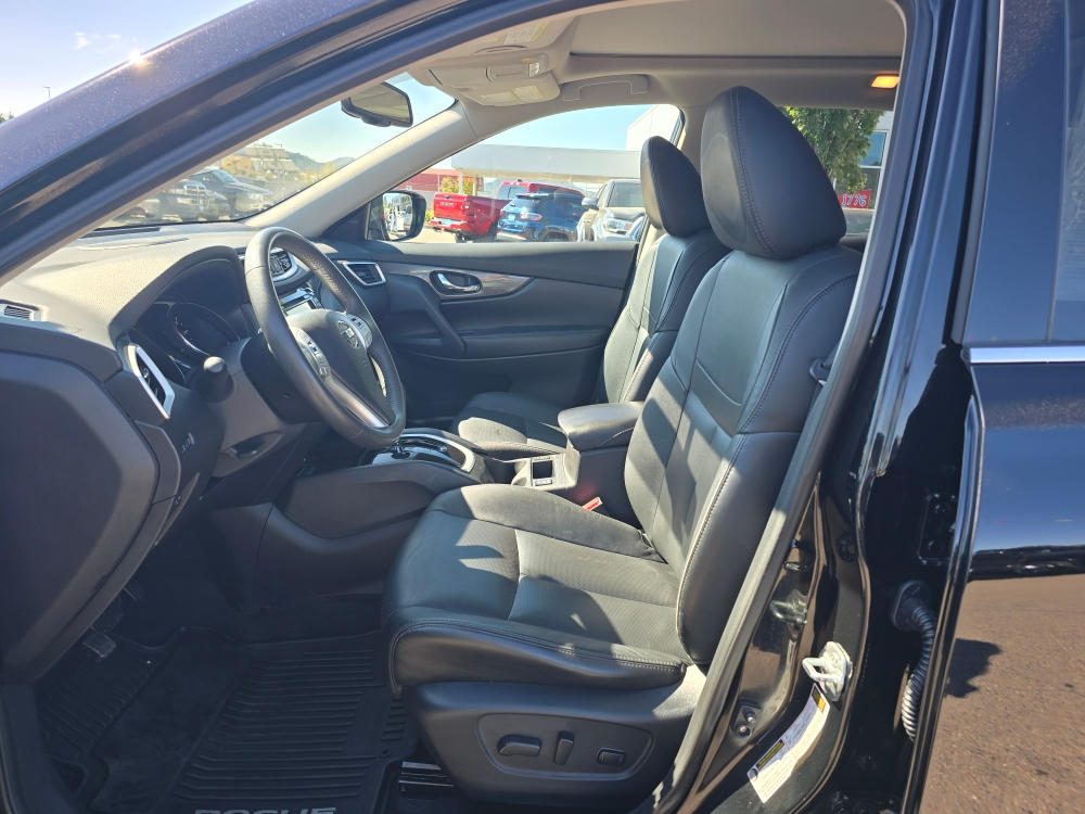Thumbnail: 2015 Nissan Rogue - 9