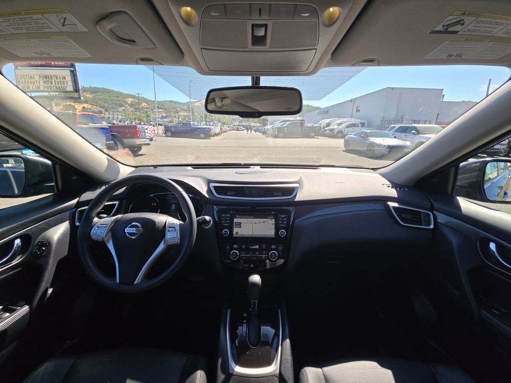 Thumbnail: 2015 Nissan Rogue - 12