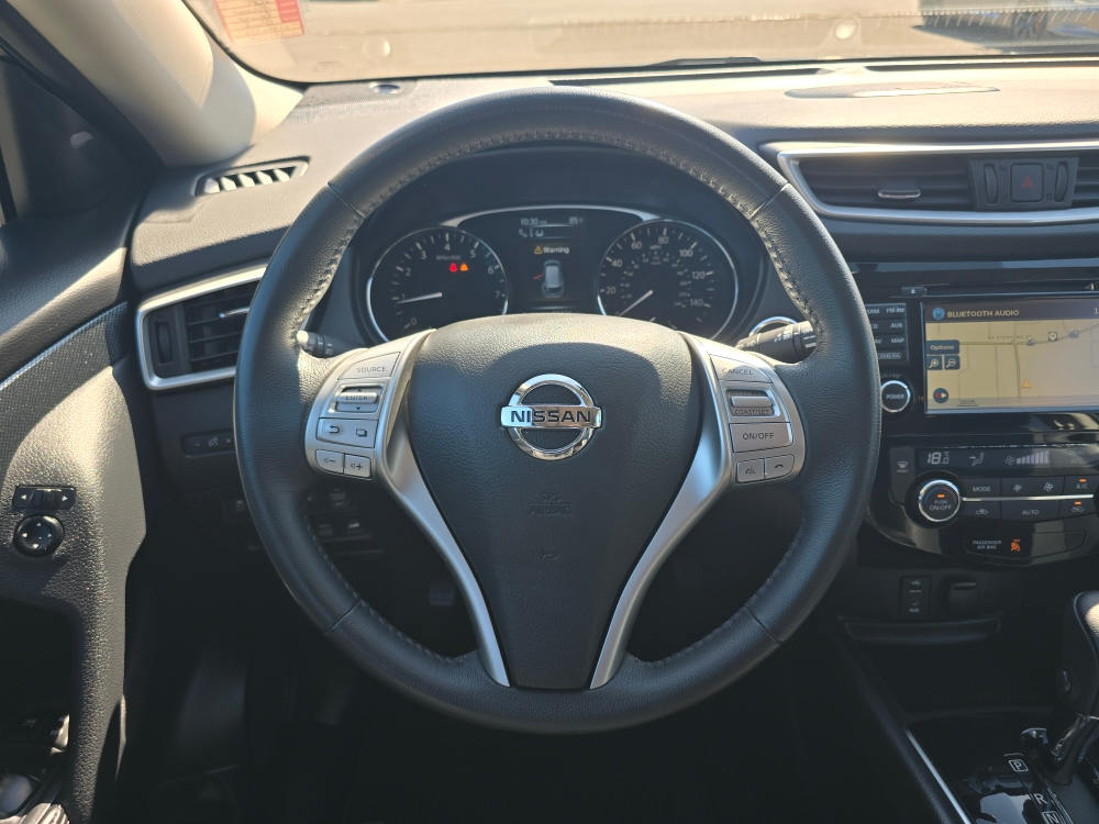 Thumbnail: 2015 Nissan Rogue - 8