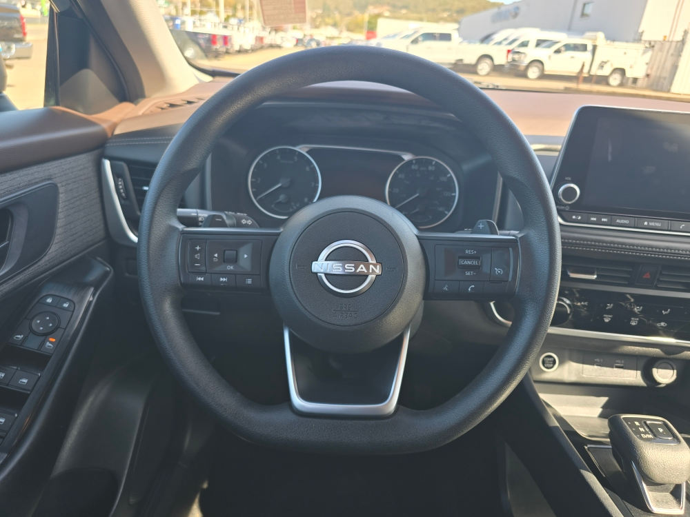 Thumbnail: 2023 Nissan Rogue - 7