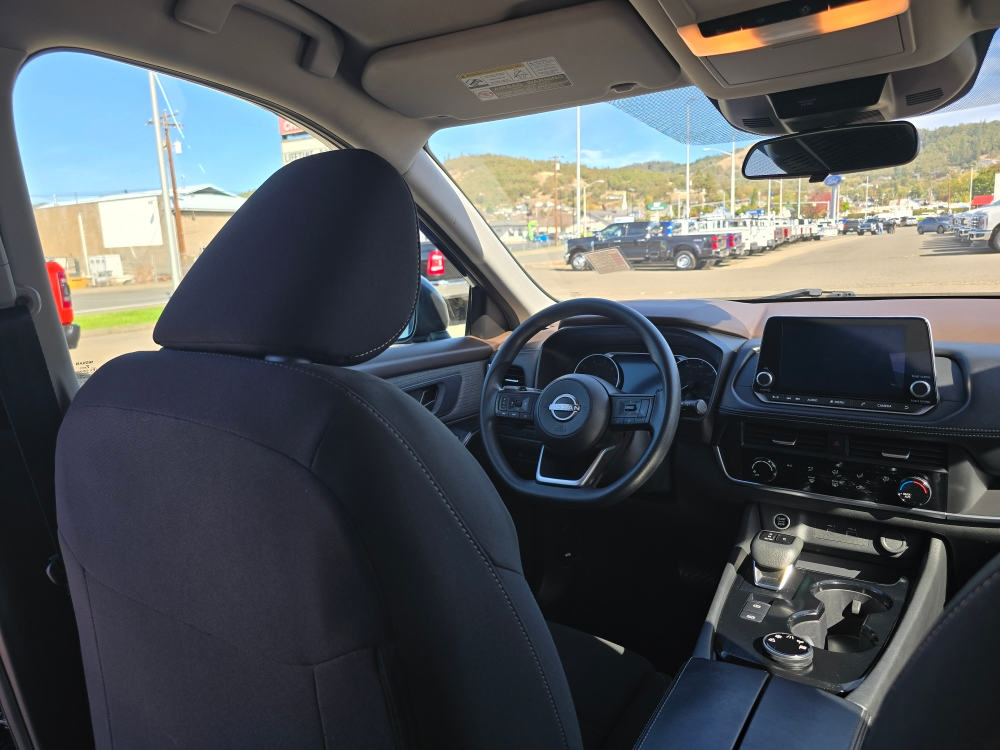 Thumbnail: 2023 Nissan Rogue - 2