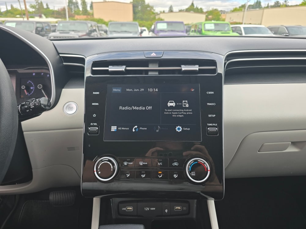 Thumbnail: 2023 Hyundai Tucson - 12