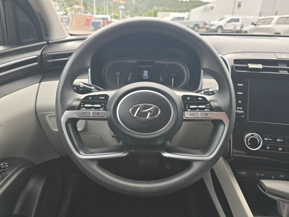 Thumbnail: 2023 Hyundai Tucson - 8