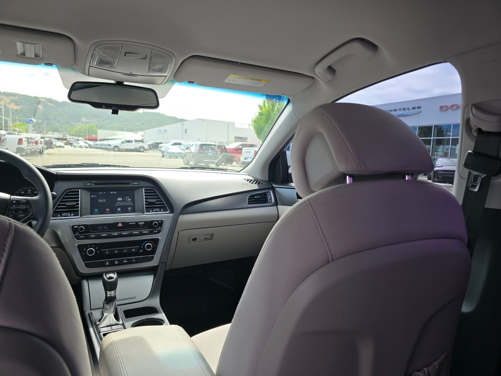 Thumbnail: 2017 Hyundai Sonata - 9