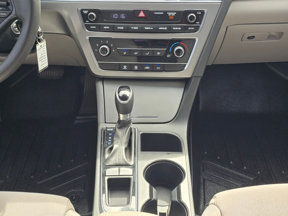 Thumbnail: 2017 Hyundai Sonata - 13