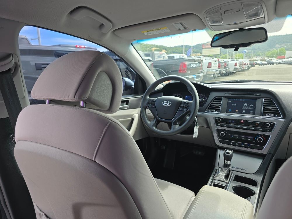 Thumbnail: 2017 Hyundai Sonata - 2