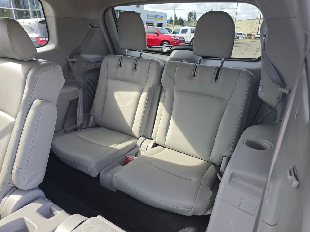 Thumbnail: 2013 Toyota Highlander - 19