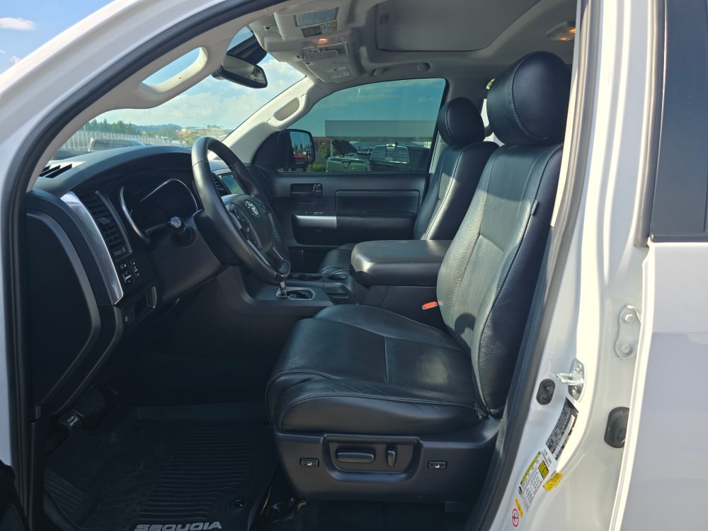 Thumbnail: 2021 Toyota Sequoia - 8