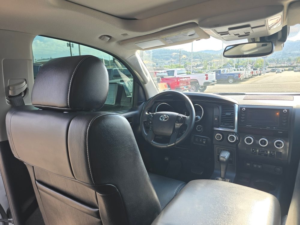 Thumbnail: 2021 Toyota Sequoia - 2