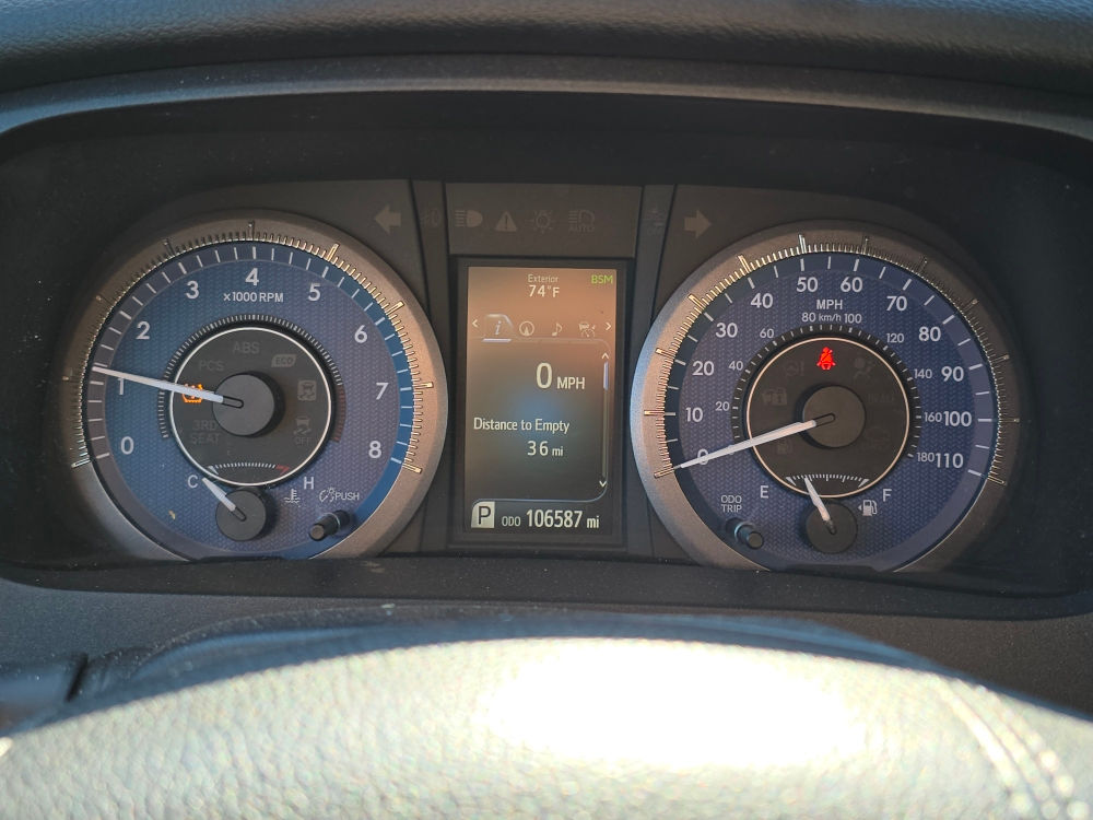 Thumbnail: 2019 Toyota Sienna - 14