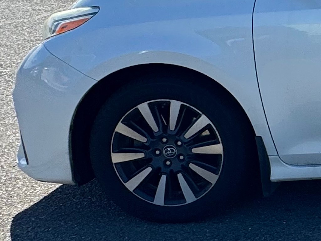 2019 Toyota Sienna Limited 7