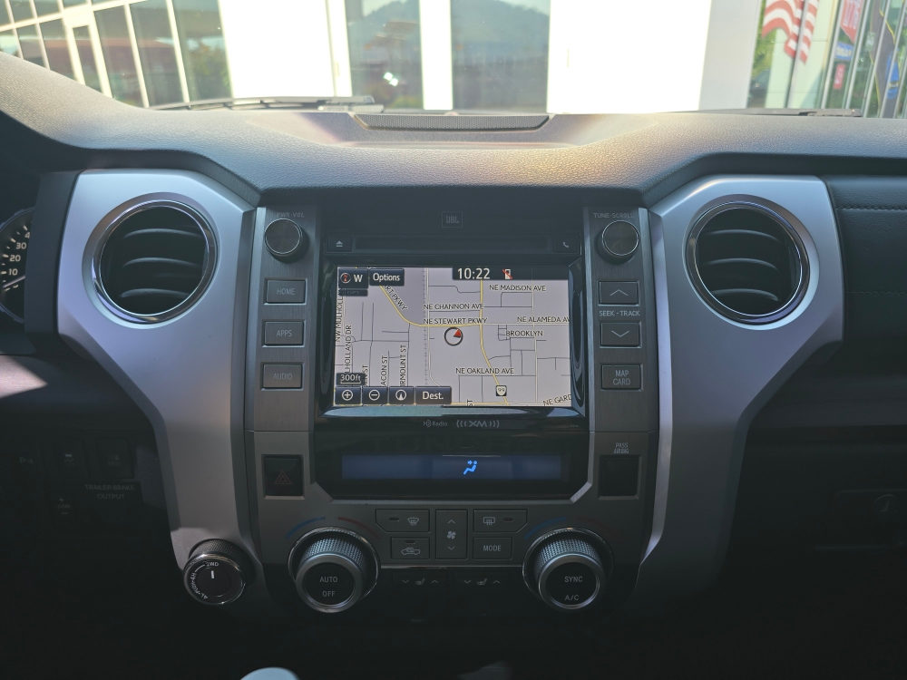 Thumbnail: 2018 Toyota Tundra - 12