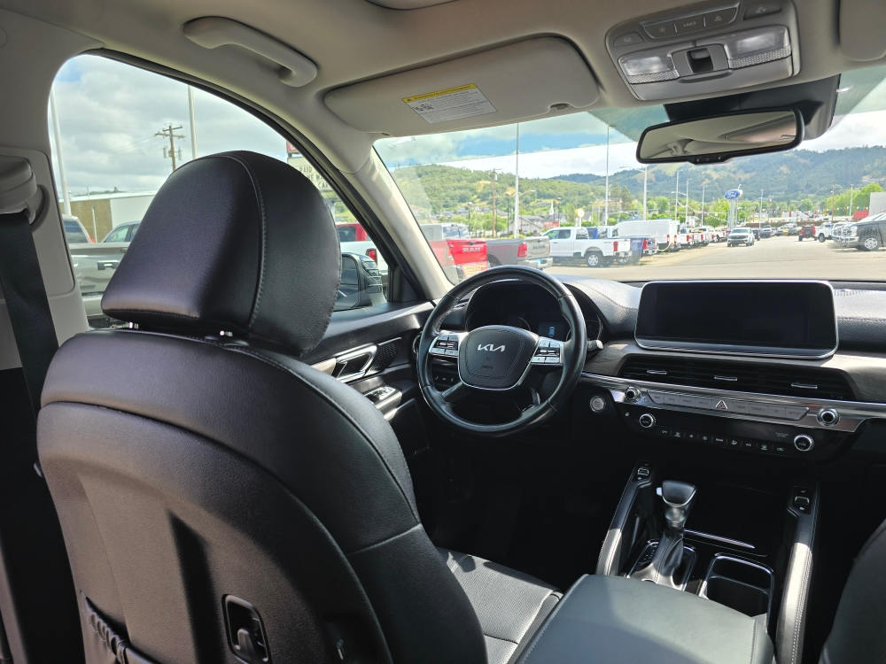 Thumbnail: 2022 Kia Telluride - 2