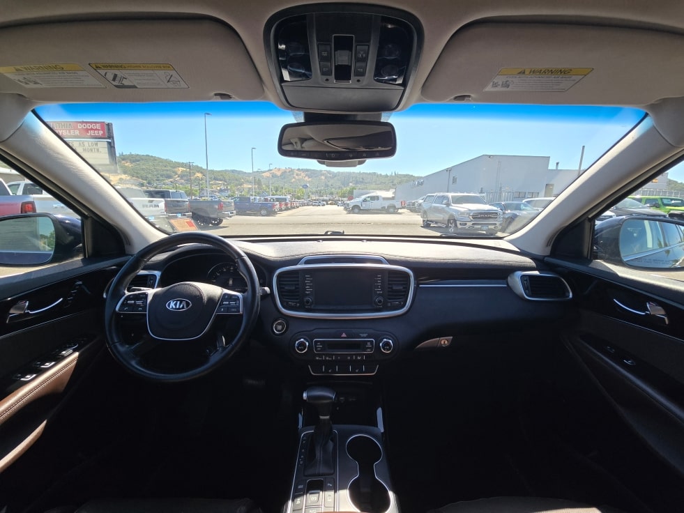 Thumbnail: 2020 Kia Sorento - 12