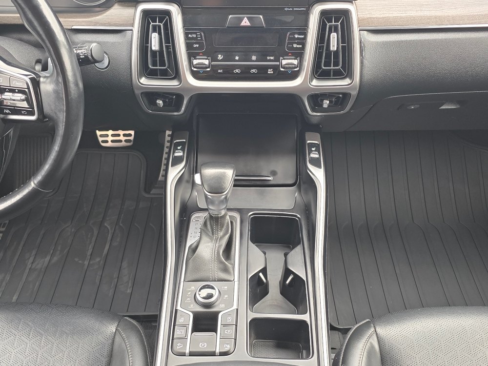 Thumbnail: 2021 Kia Sorento - 13