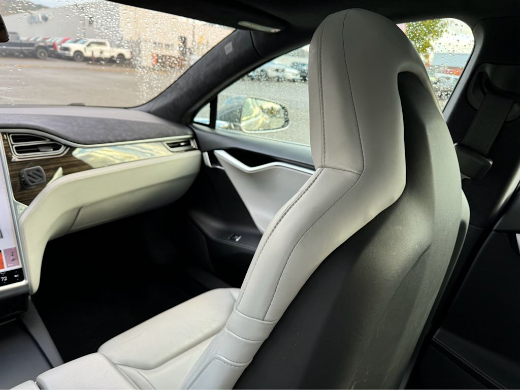 2016 Tesla Model S P90D 10