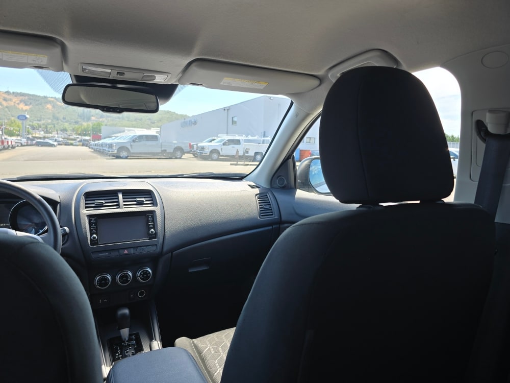 Thumbnail: 2024 Mitsubishi Outlander Sport - 18