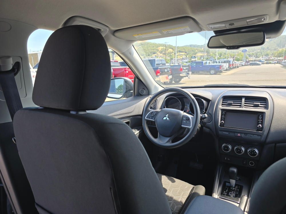 Thumbnail: 2024 Mitsubishi Outlander Sport - 2