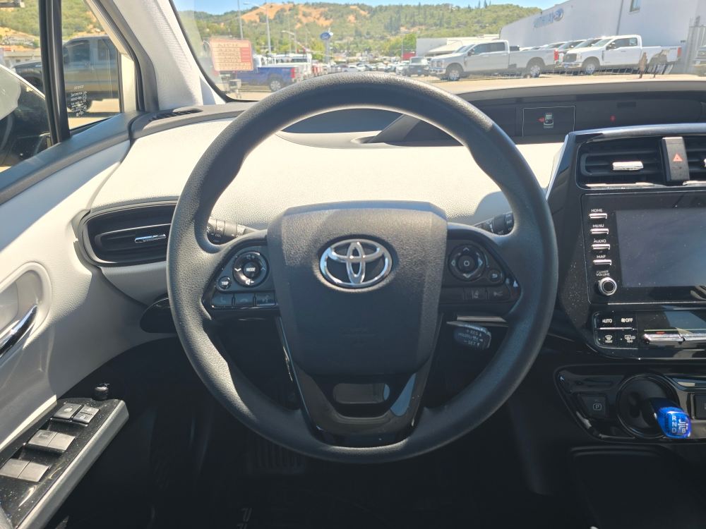 Thumbnail: 2020 Toyota Prius - 8