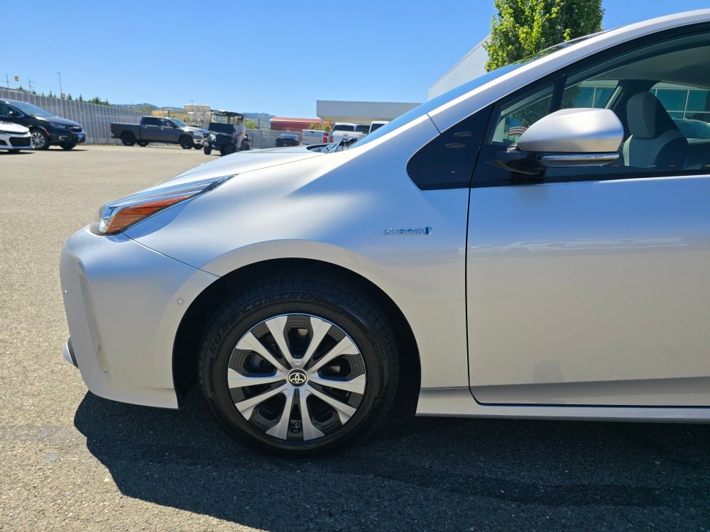 Thumbnail: 2020 Toyota Prius - 7