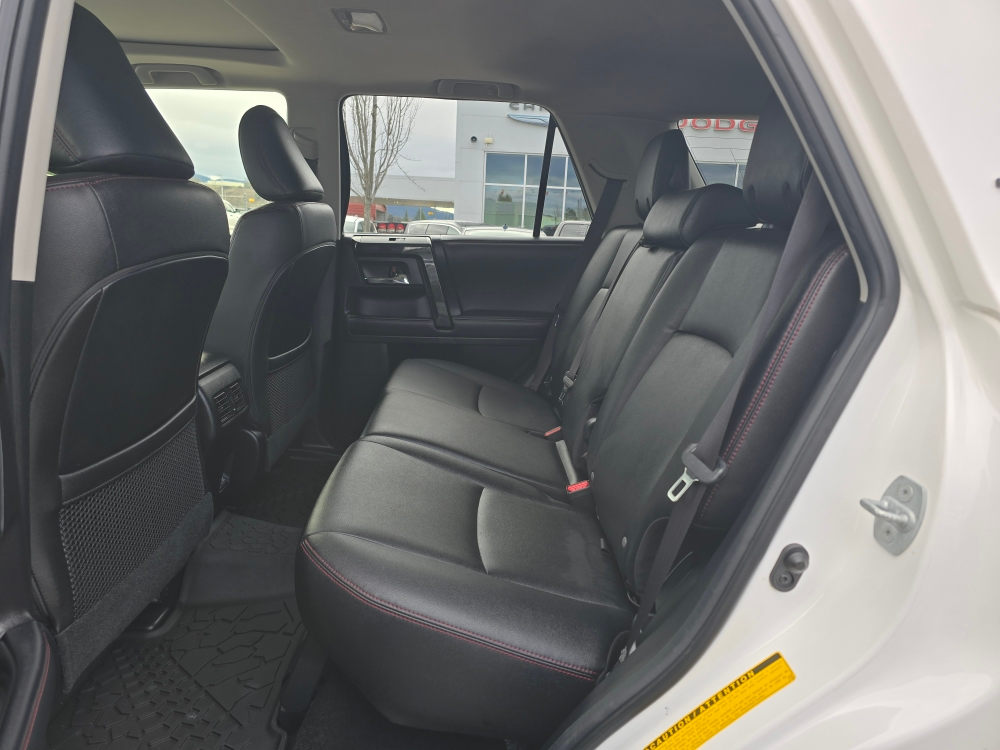 Thumbnail: 2020 Toyota 4Runner - 9