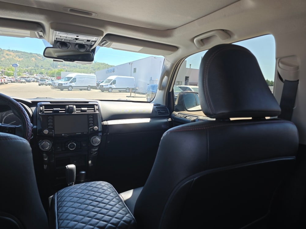 Thumbnail: 2020 Toyota 4Runner - 10