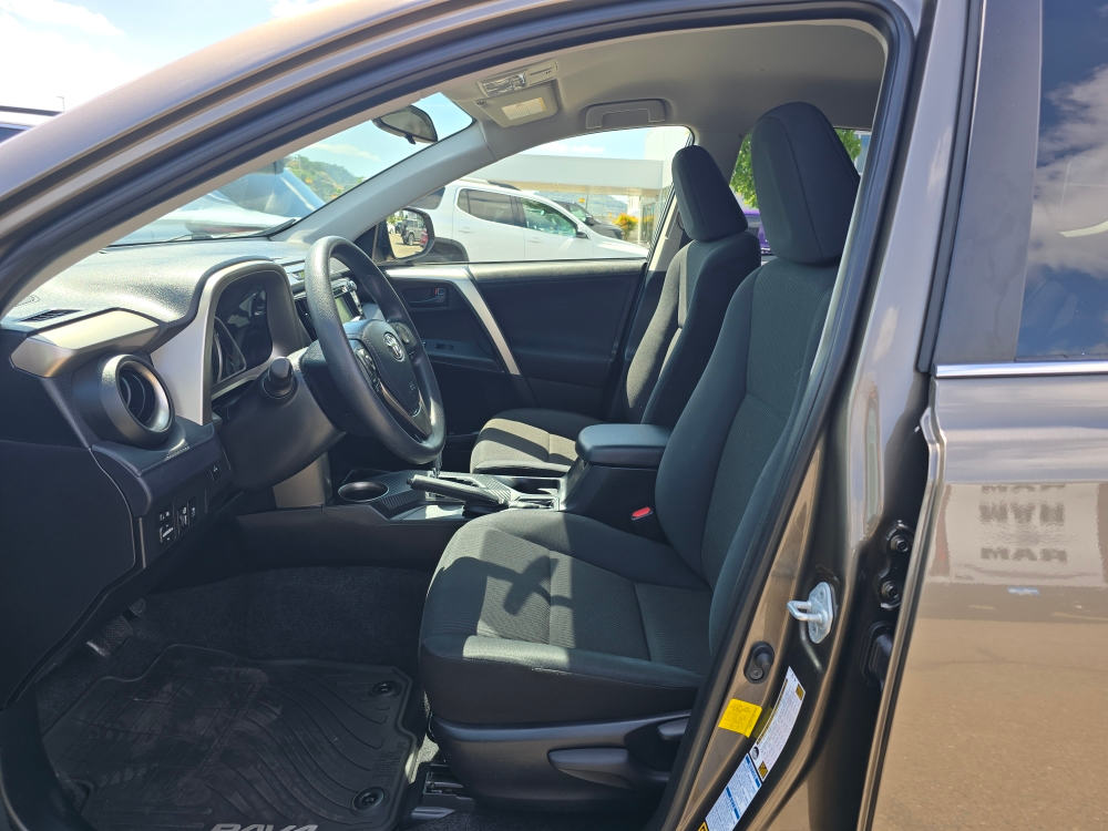Thumbnail: 2015 Toyota RAV4 - 8