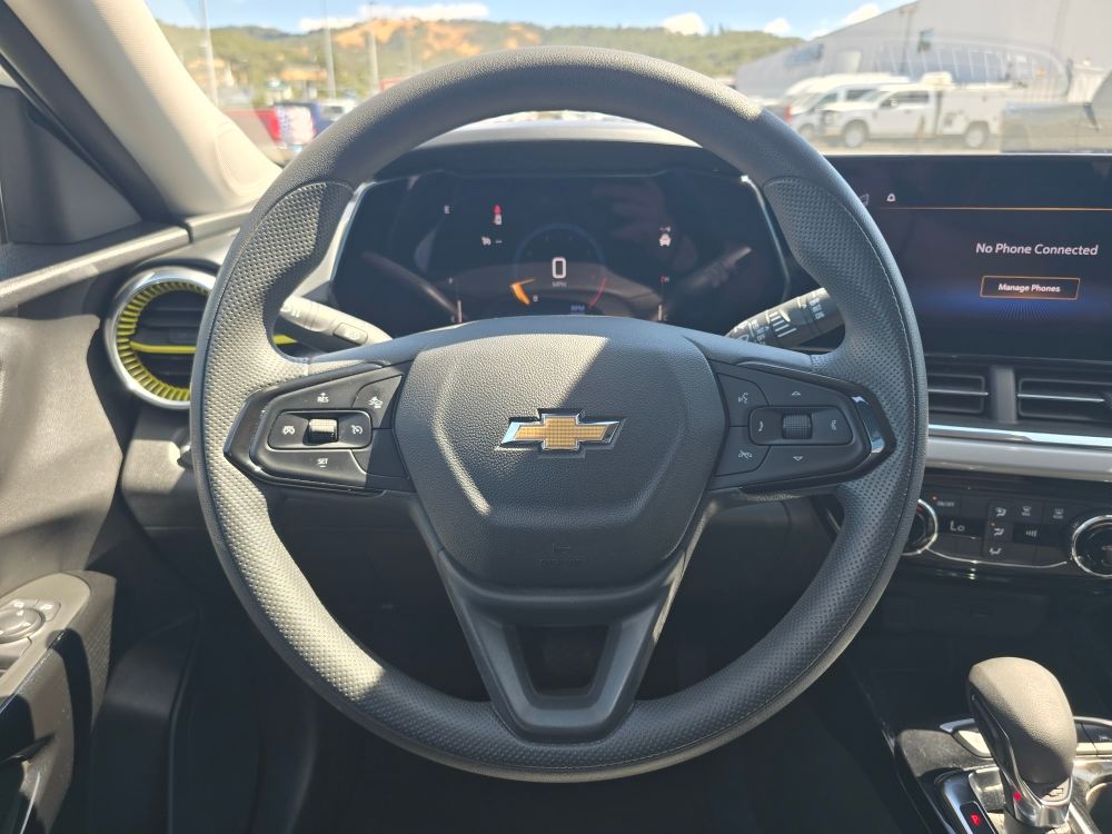 Thumbnail: 2025 Chevrolet Trax - 8