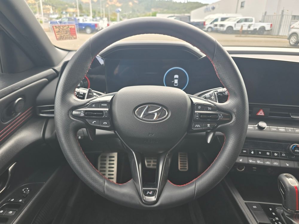 Thumbnail: 2023 Hyundai Elantra - 6
