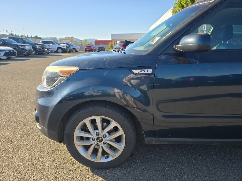 Thumbnail: 2017 Kia Soul - 4