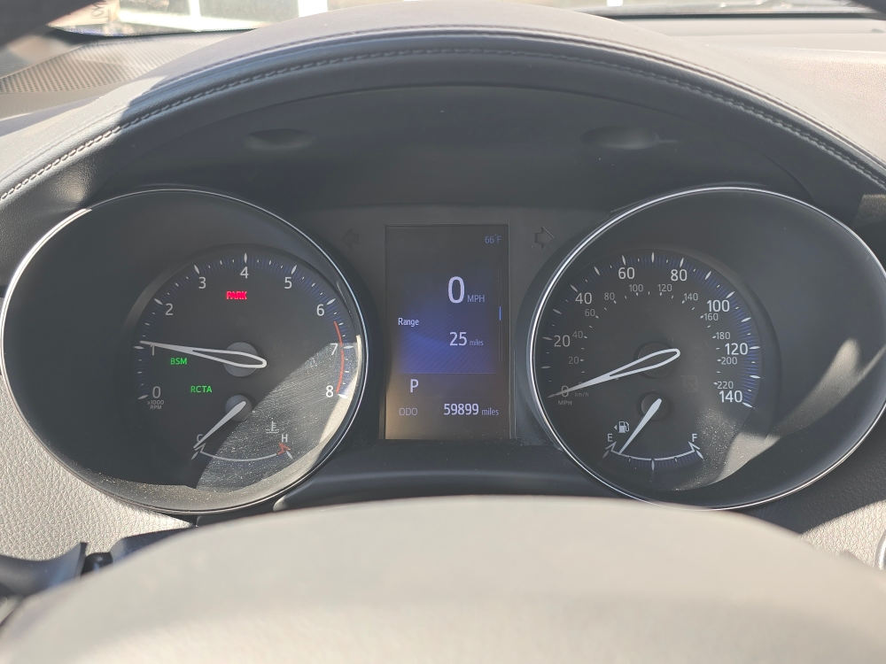Thumbnail: 2018 Toyota C-HR - 21