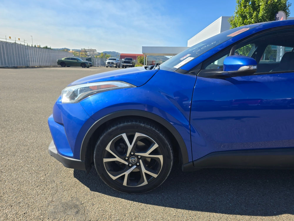 Thumbnail: 2018 Toyota C-HR - 20