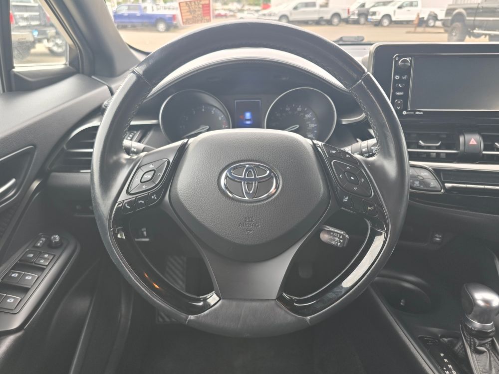 Thumbnail: 2018 Toyota C-HR - 8