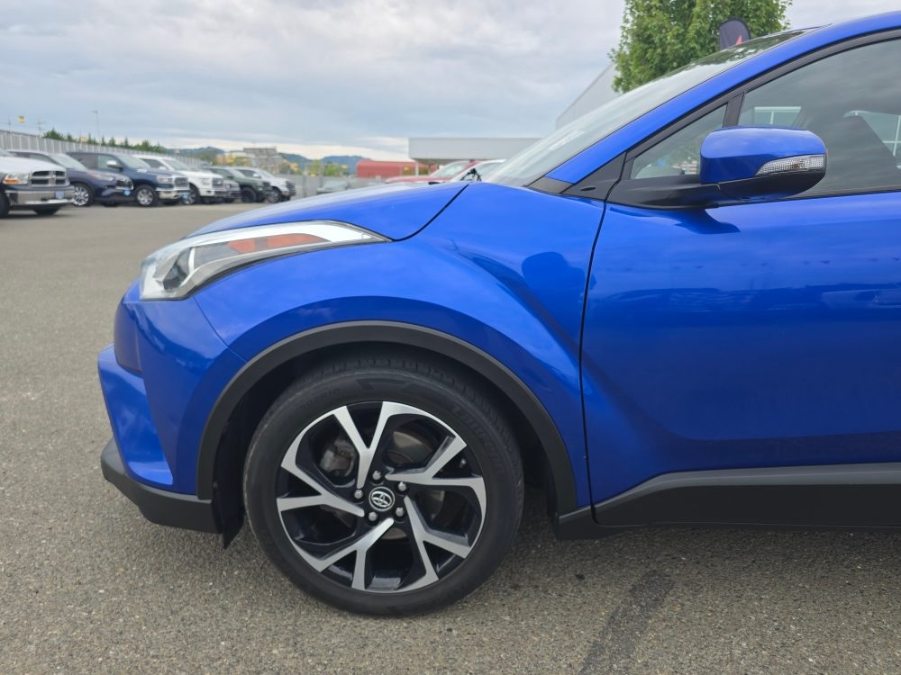 Thumbnail: 2018 Toyota C-HR - 7