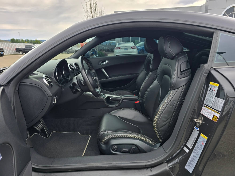 2011 Audi TTS Prestige 9