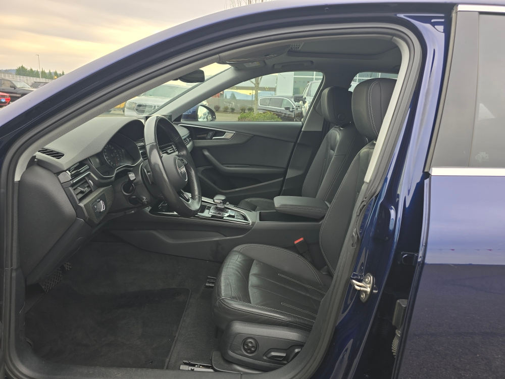 Thumbnail: 2020 Audi A4 - 8