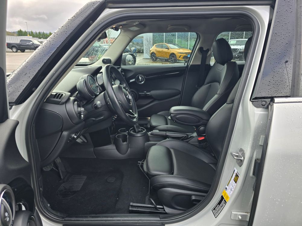 2018 MINI Cooper S 8