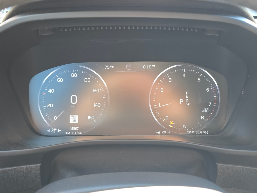 Thumbnail: 2019 Volvo XC40 - 22