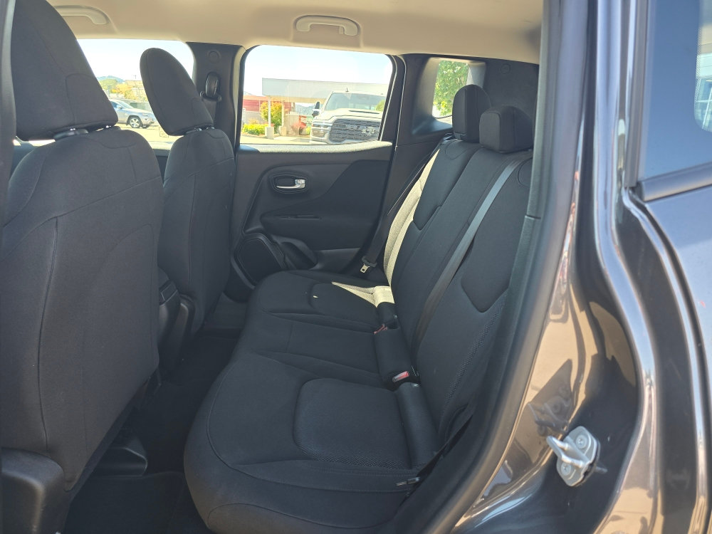 Thumbnail: 2021 Jeep Renegade - 9