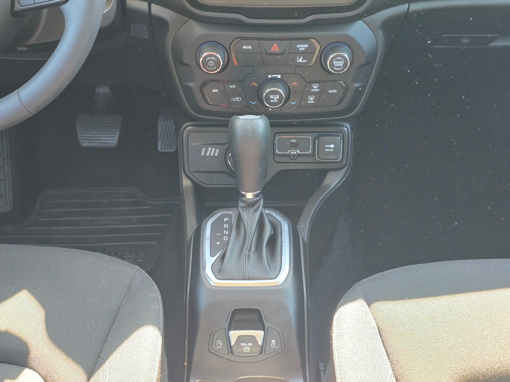 Thumbnail: 2023 Jeep Renegade - 14