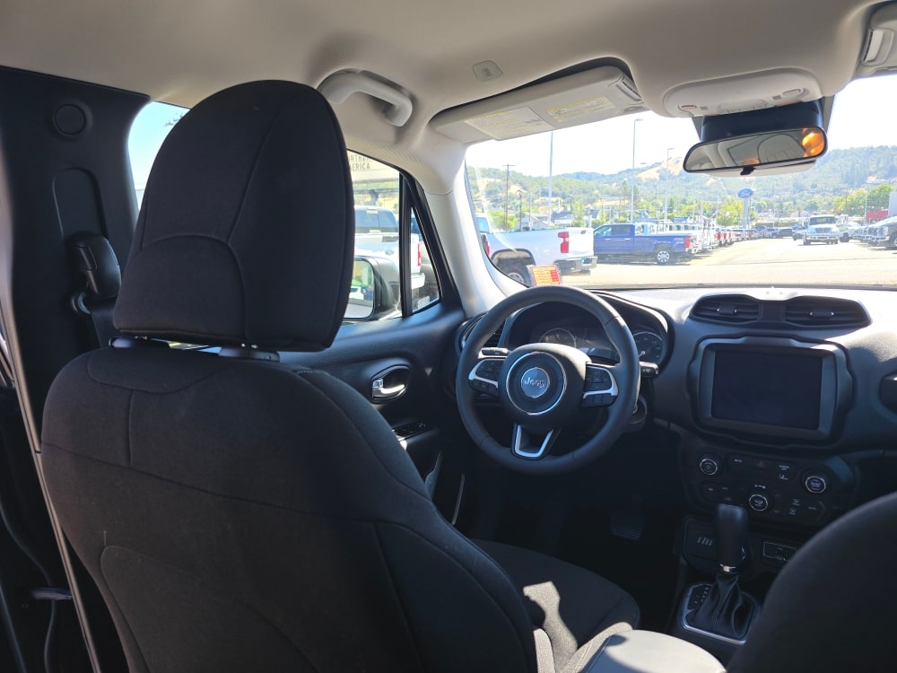 Thumbnail: 2023 Jeep Renegade - 2
