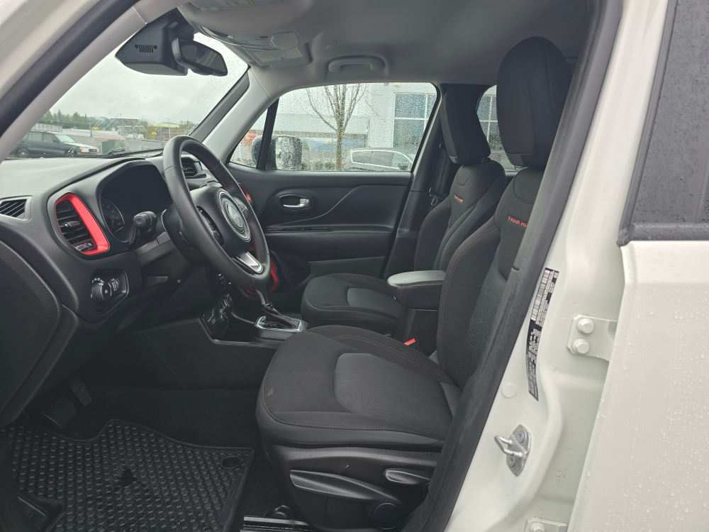 Thumbnail: 2023 Jeep Renegade - 8