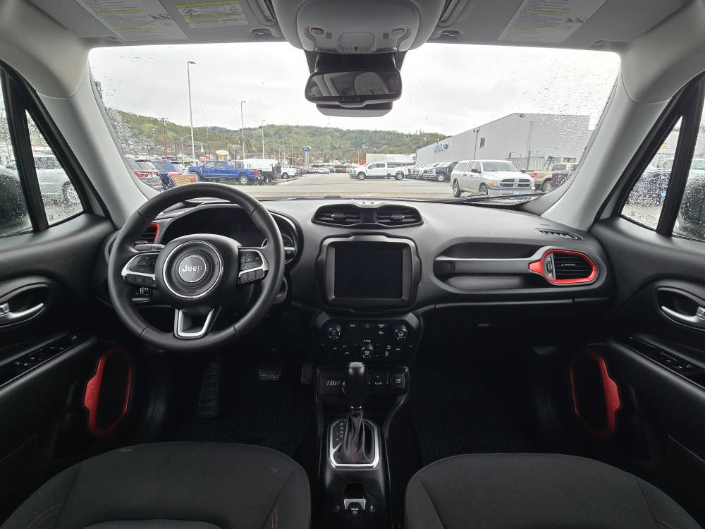 Thumbnail: 2023 Jeep Renegade - 11