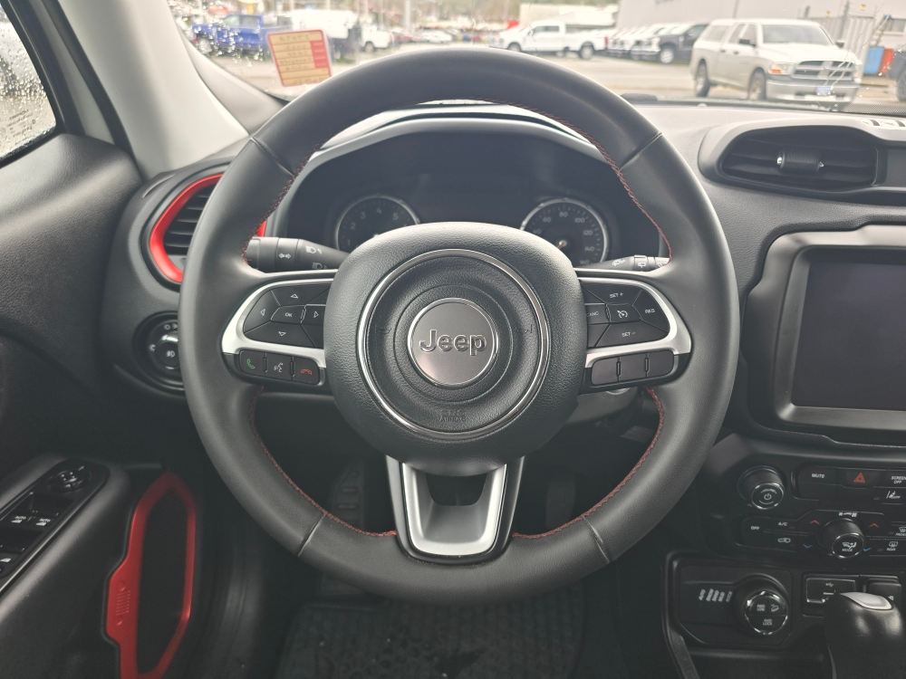 Thumbnail: 2023 Jeep Renegade - 7