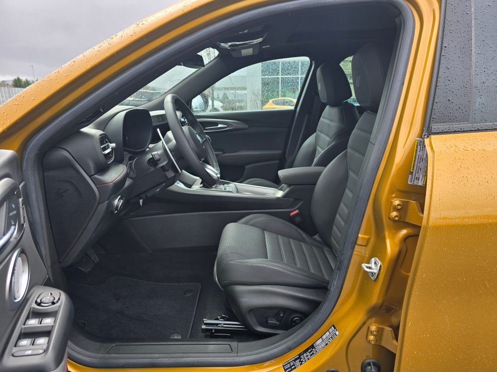 2024 Dodge Hornet R/T 8