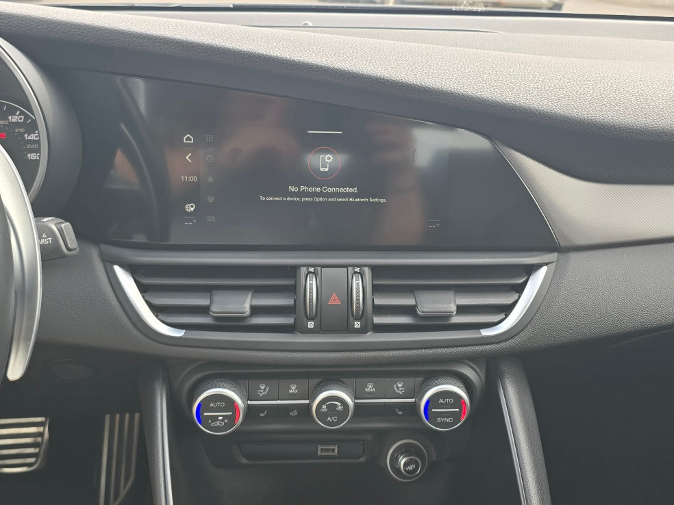 Thumbnail: 2020 Alfa Romeo Giulia - 12